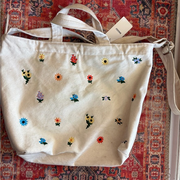 BAGGU Handbags - Baggu Floral Tote Crossbody